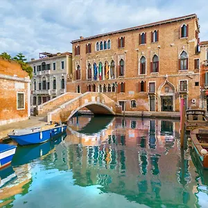 アル ソーレ 3*, ヴェネツィア イタリア