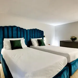 https://piazza-farnese-luxury-suites.it-romehotels.com