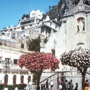 hotellátogatás